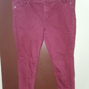 Red jean capri jeggings